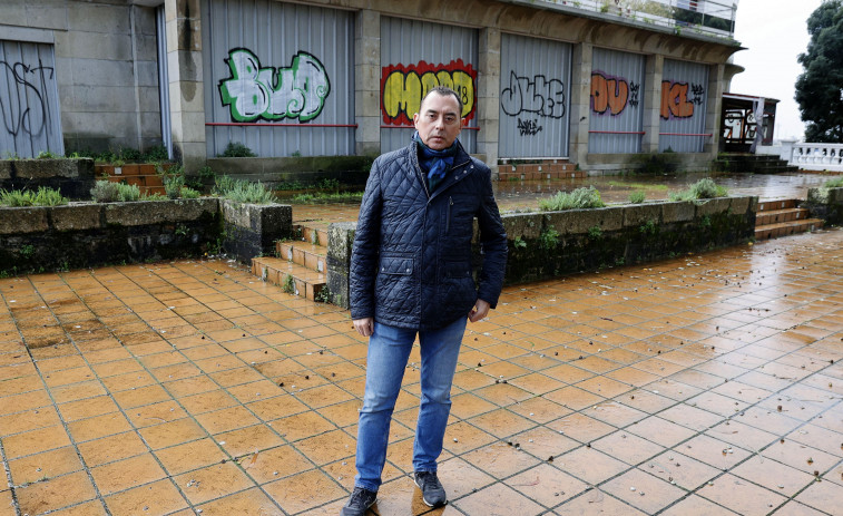 Reclama unas condiciones “dignas” para las personas que duermen en el Balneario