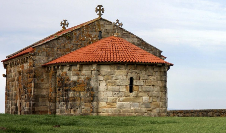 La Xunta invierte casi 120.000 euros en la ermita de A Lanzada para mejorar su conservación