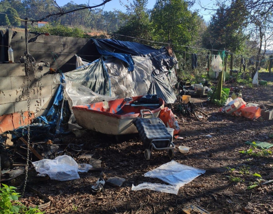Callejeros busca cobijo a un varón al que se le incendió el galpón en el que vivía y se quemaron tres perros