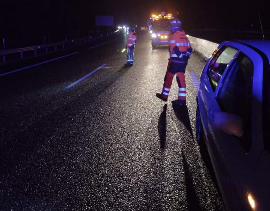 Una conductora resulta herida leve en un accidente de tráfico registrado en la Autovía do Barbanza, en Rianxo