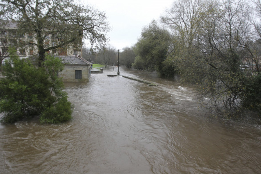 Inundaciones en varios puntos del sur de Pontevedra por desborde de ríos