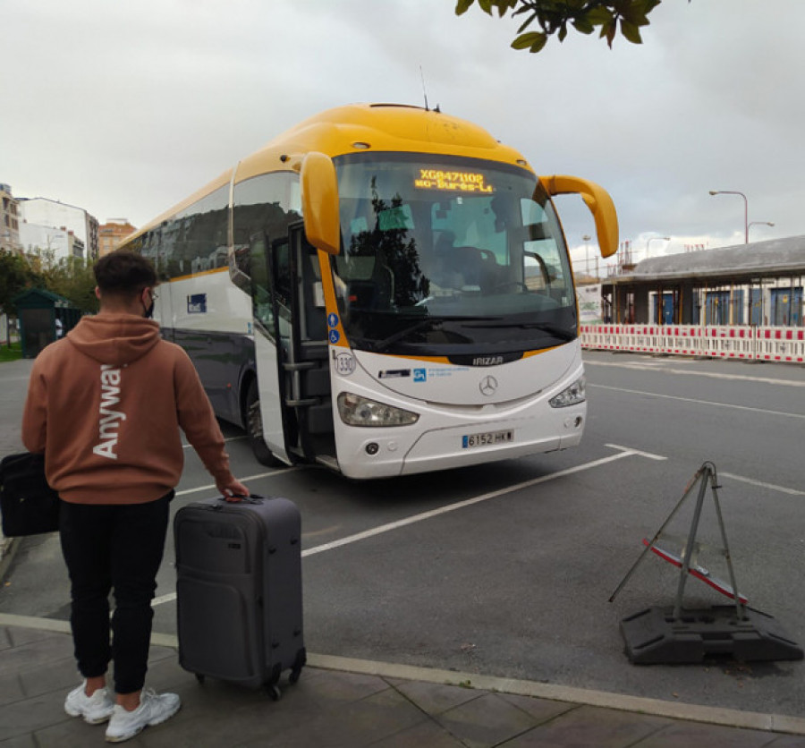 El viaje imposible en transporte público de O Salnés a O Barbanza