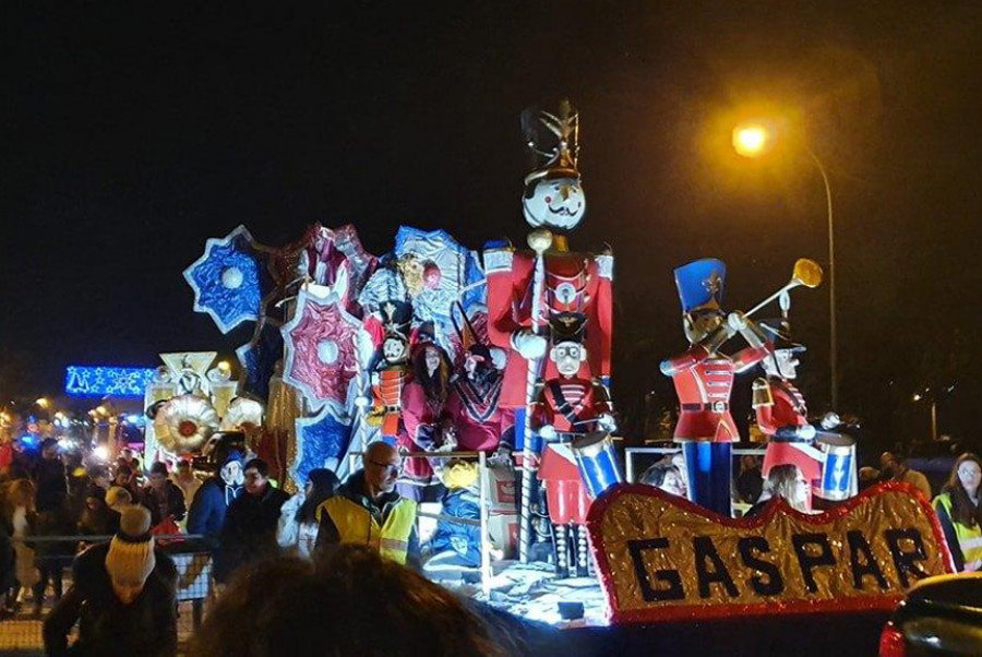 Un espectáculo pirotécnico pondrá fin a la Cabalgata de Reyes en Sanxenxo