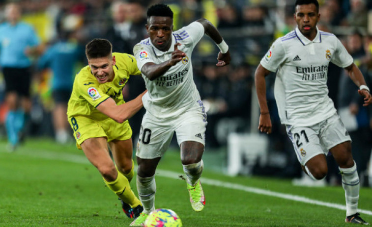 El Real Madrid cae en La Cerámica ante un brillante Villarreal  (2-1)