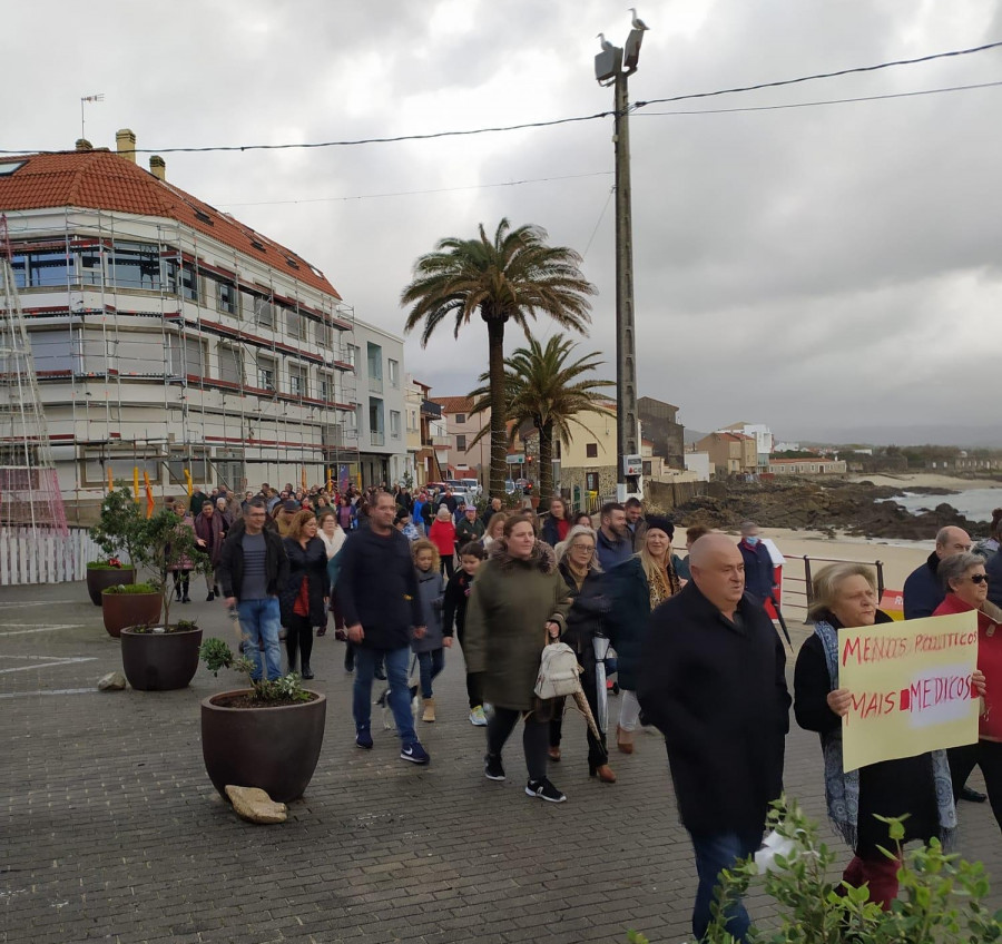 Corrubedo se mantiene firme en la lucha por tener un médico a tiempo completo en la parroquia