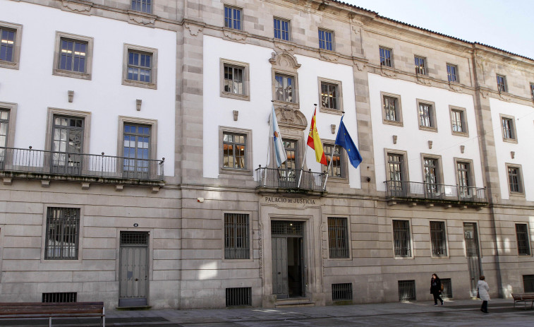 Condenado a un año y medio de cárcel por tener explosivos en su casa de Noalla para hacer vídeos tutoriales