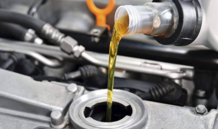 Aceite de motor para el automóvil: tipos y características