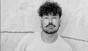 Moi Freire: el maquillador y peluquero gallego que triunfa entre las influencers
