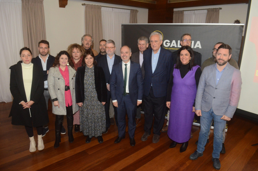 Empresarios de las tres comarcas de Arousa comparten sinergias con Zona Franca de Vigo