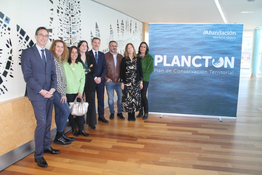 El proyecto Plancton retira más de 25 toneladas de residuos de arenales y fondos marinos