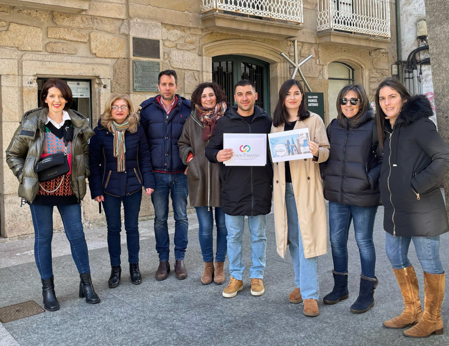 Ángel y Lucía se llevan el viaje a Eurodisney de la campaña de Navidad de Somos Rianxo