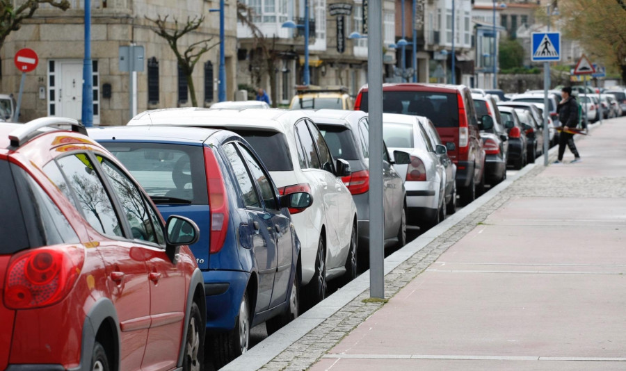 Cambados instala cámaras temporales en la calle tras los pinchazos de ruedas