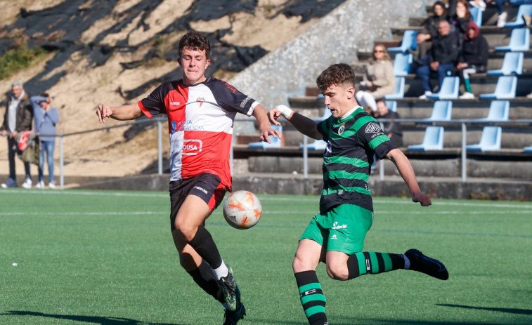 El Racing de Santander no puede con el Arosa juvenil