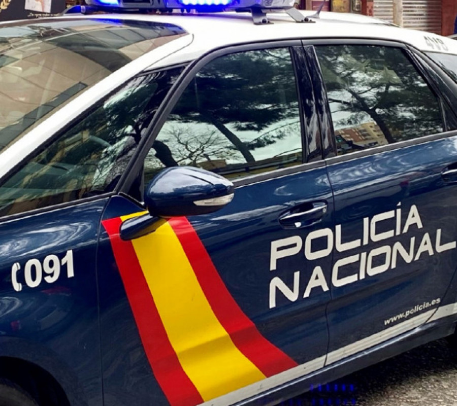 Una mujer fallece en plena calle en Zaragoza y un hombre es detenido