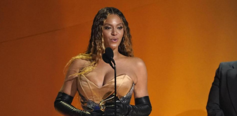 Beyoncé hace historia en unos Grammy que consagran a Harry Stiles