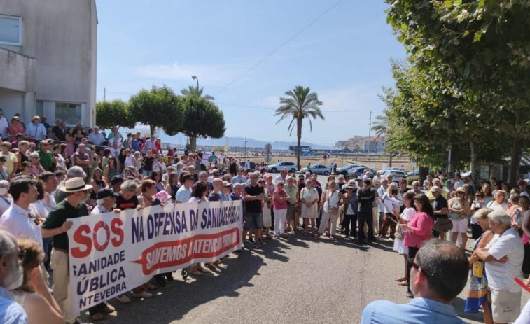 El PSOE de Sanxenxo pone un autobús para los vecinos que quieran asistir a la manifestación por la sanidad este domingo en Santiago