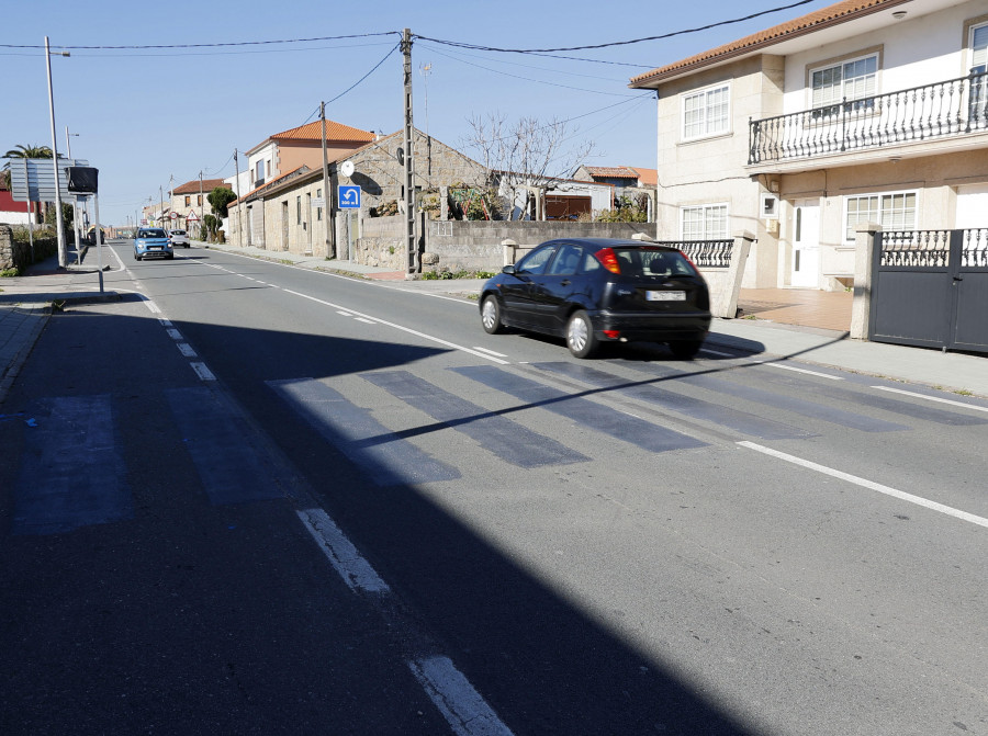 El Concello borra un paso de cebra en la Avenida de Vilariño tras incumplir el permiso de la Xunta