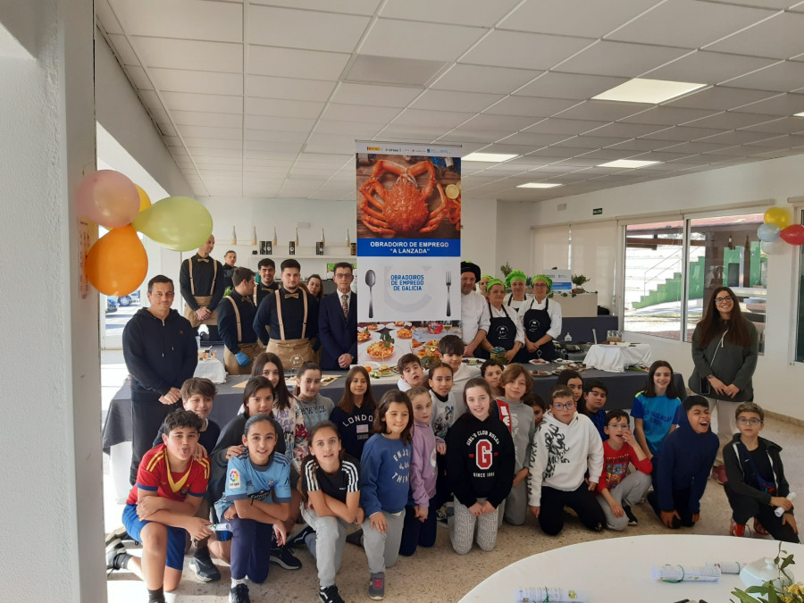 Los colegios Conmeniño y Valle Inclán elaboran almuerzos saludables en el Obradoiro de Hostalería A Lanzada V