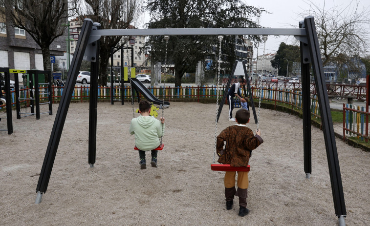 Así ha quedado el nuevo parque infantil de Celso Emilio Ferreiro en Vilagarcía