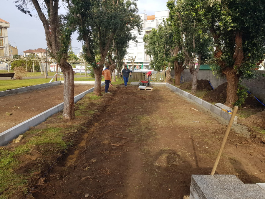 Arranca la construcción de una pista de petanca y llave en el parque de O Espiñeiro de Sanxenxo
