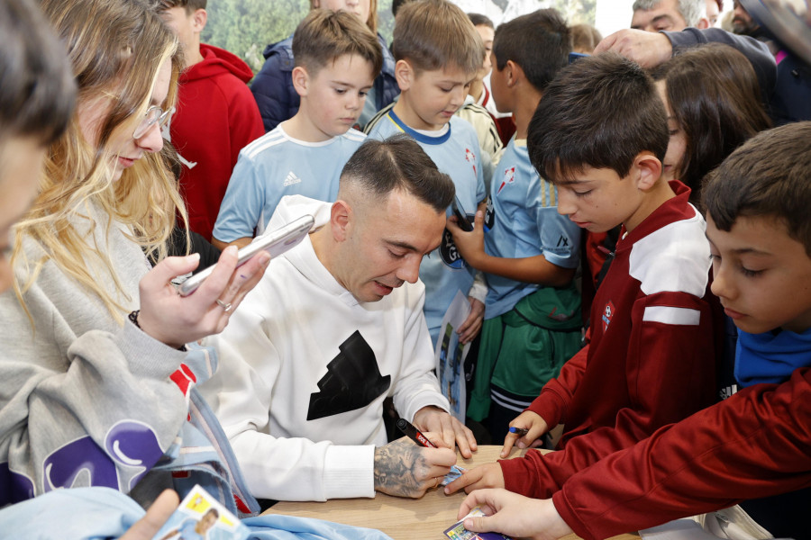 Así fue la visita de Iago Aspas a Vilagarcía