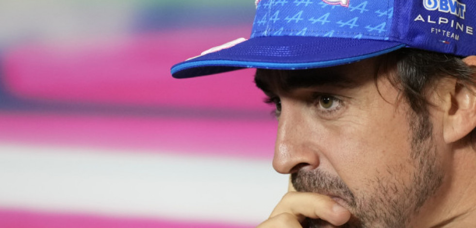 Fernando Alonso admite el paso adelante de Aston Martin y anuncia evoluciones
