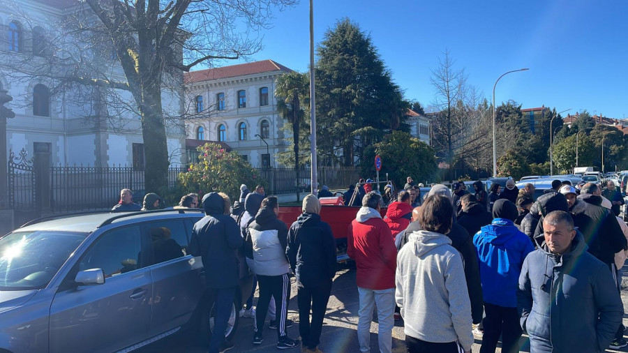 Cambados Pode y Somos Cambados instan a la Xunta a que ofrezca una solución a la crisis de la mejilla