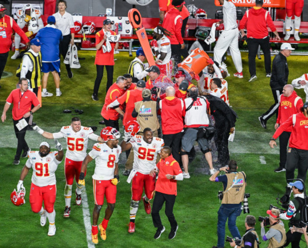 EuropaPress 4984854 12 february 2023 us phoenix kansas city chiefs head coach andy reid celebrates 1