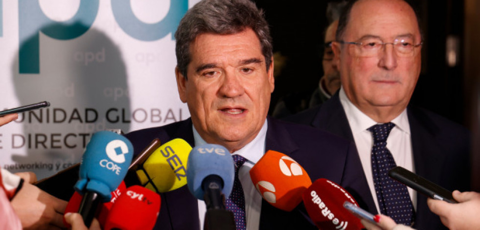 Escrivá avanza que la reforma de las pensiones es “inminente” y que se hará por real decreto