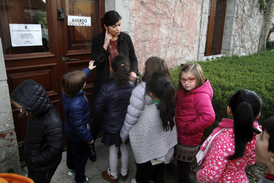 La biblioteca de Cambados abrirá los sábados por la tarde hasta junio