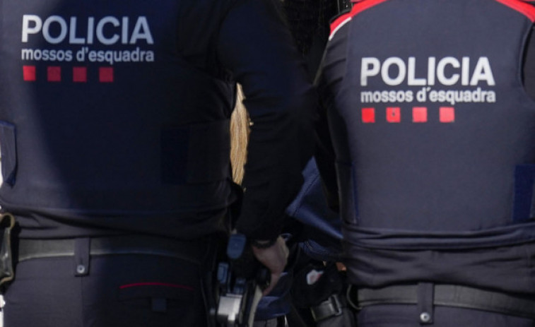 Cinco detenidos por drogar y estafar 110.000 euros a clientes de prostíbulos de Barcelona