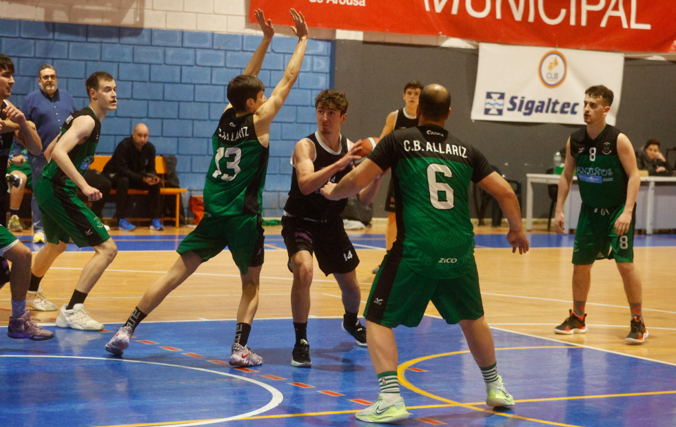 El Sigaltec gana al filial del Obradoiro y recobra opciones de ascenso a EBA