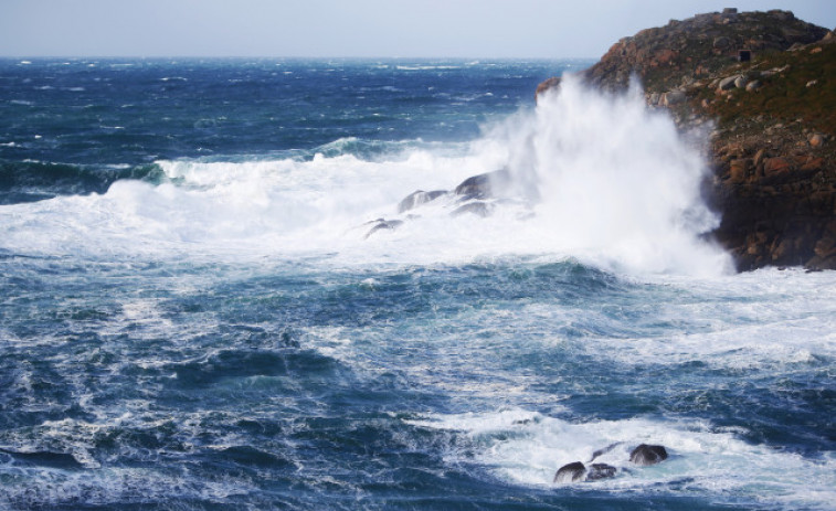 Activada la alerta naranja por temporal en toda la costa gallega