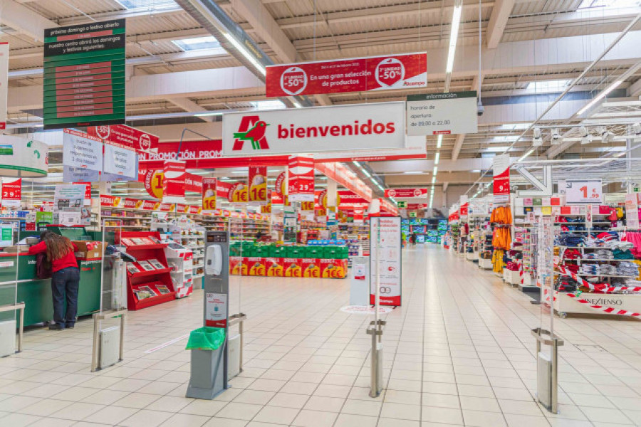 El cierre de 25 supermercados de Alcampo afectará a Galicia