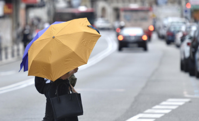 Un frente trae lluvias este sábado, más persistentes en el oeste de A Coruña