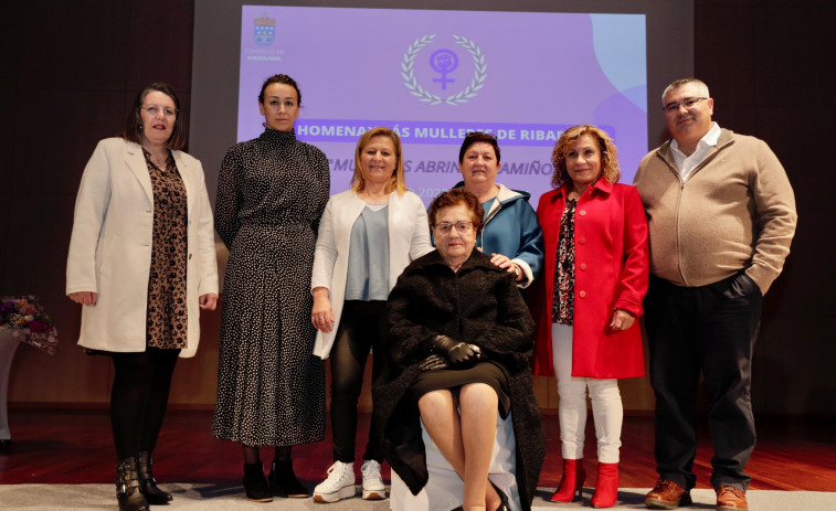 Meis, Ribadumia y Meaño ponen el broche de oro al Día de la Mujer con solidaridad y homenajes