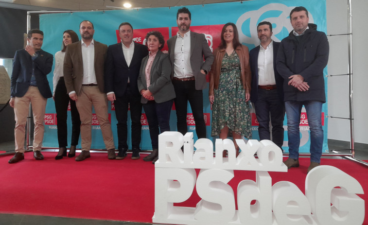 El alcaldable del PSOE en Rianxo dice que una encuesta les da 2.450 votos pero “vamos a pola maioría”