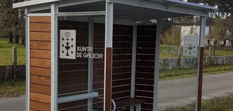 La Xunta mejora 37 paradas de autobús en O Salnés con una inversión de 1 millón de euros