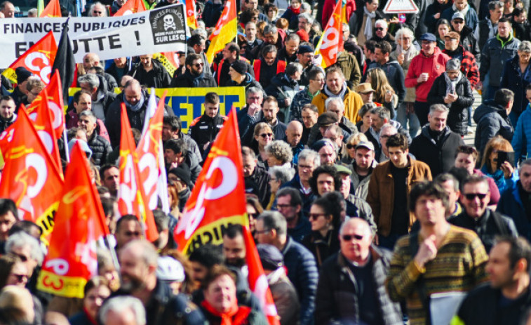 El Senado francés aprueba holgadamente la reforma de las pensiones