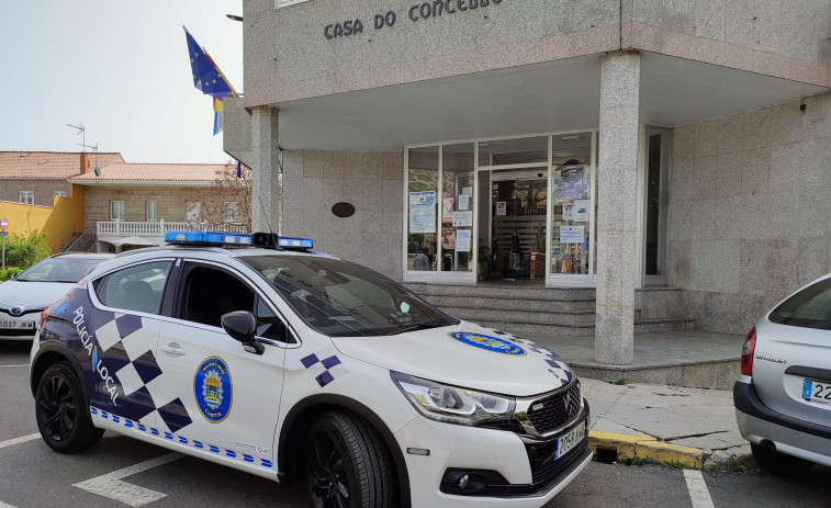 Cuntis convocará este año dos plazas de agente de la Policía Local