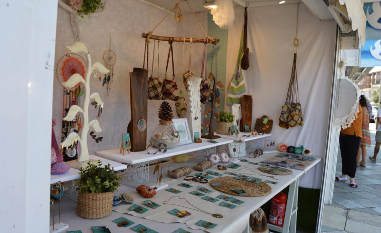 Sanxenxo reeditará el modelo de Feria de Artesanía del año pasado en el paseo de Baltar