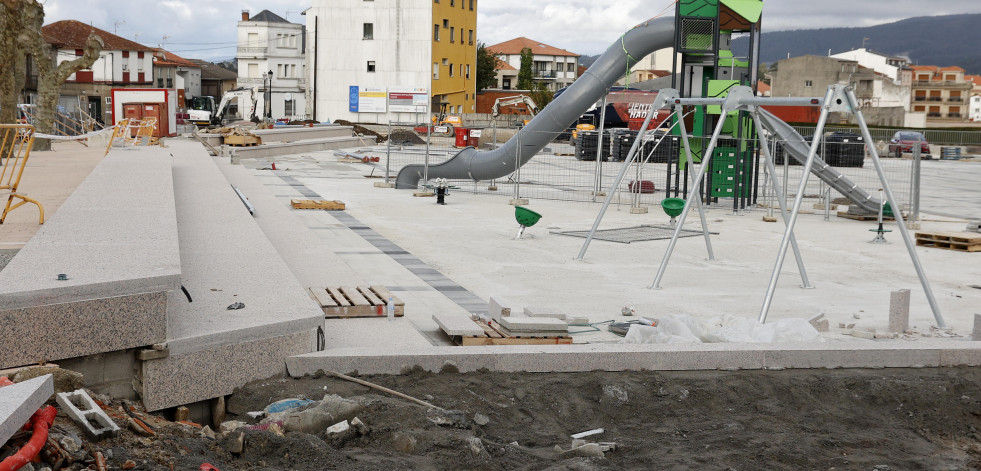 El PSOE de Sanxenxo asegura que los vecinos de Vilalonga están “descontentos” con el proyecto de la Praza Pública