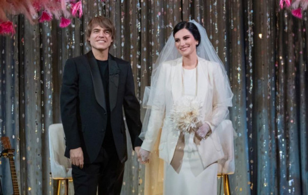 Laura Pausini y Paolo Carta se casan con su hija como dama de honor