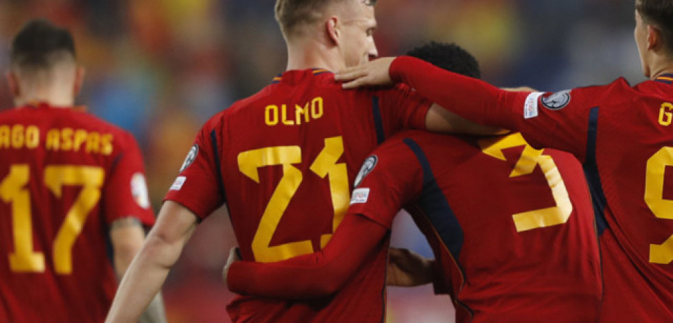 España vence en el estreno oficial de De la Fuente (3-0)