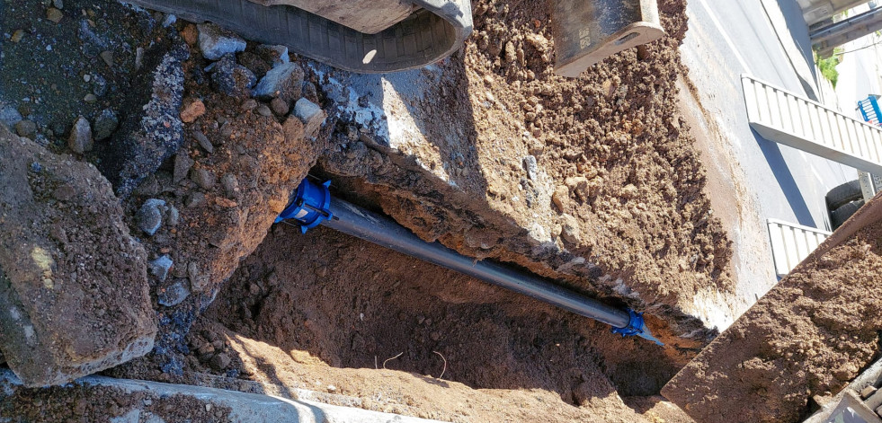 La traída de agua en A Ameixida registra otra avería a la espera del inicio de su renovación