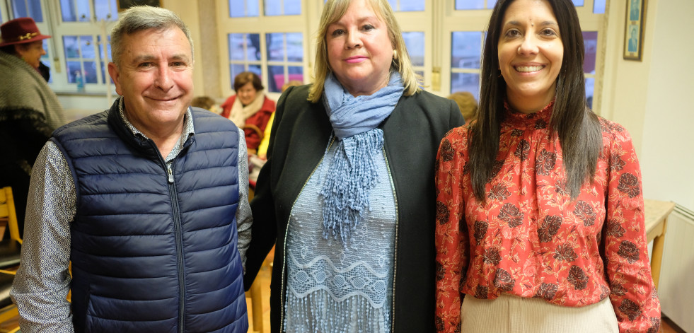 El PP de Ribeira presenta a Estrella Franco como su candidata por la parroquia de Corrubedo