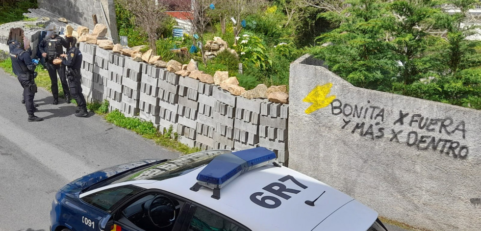 Hallado el cuerpo de un septuagenario en avanzado estado descomposición en la caravana donde vivía en en Ribeira