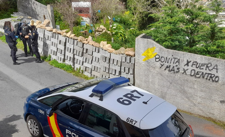 Hallado el cuerpo de un septuagenario en avanzado estado descomposición en la caravana donde vivía en Ribeira