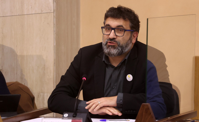 Fajardo reclama la recuperación del club de jubilados de Vilagarcía prometido hace cinco años