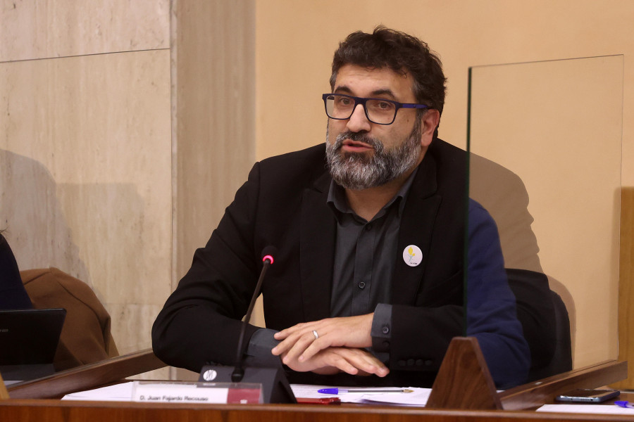 Fajardo reclama la recuperación del club de jubilados de Vilagarcía prometido hace cinco años